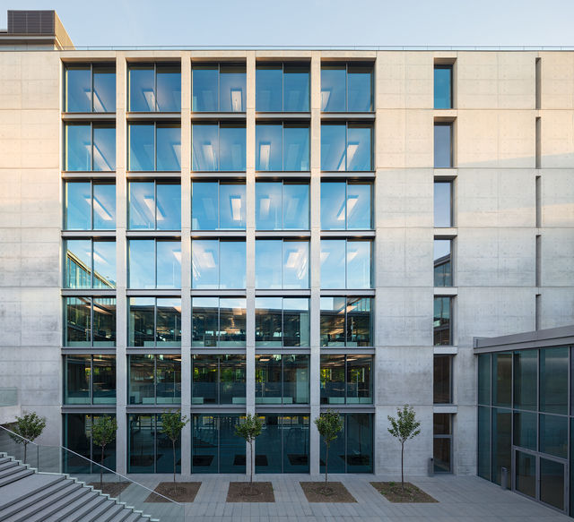 View across the inner courtyard to the south wing of the weisneburger headquarter.