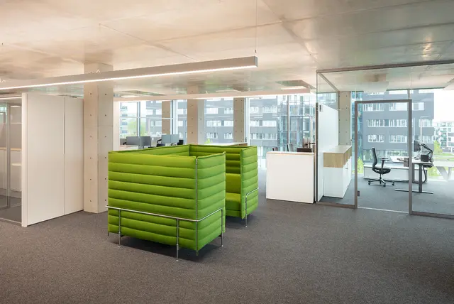 Sitzgelegenheiten auf einer Büroetage