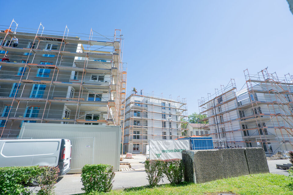 Großbaustelle von mehreren Mehrfamilienhäusern