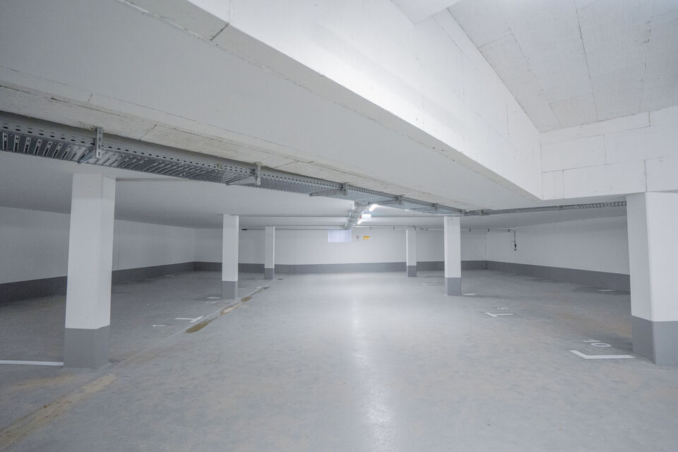 Tiefgarage mit vielen Stellplätzen