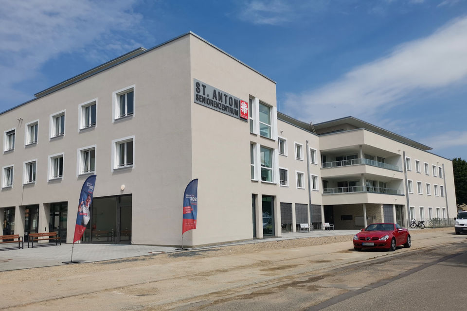 Seitenansicht des St. Anton Seniorenzentrum in Bruchsal